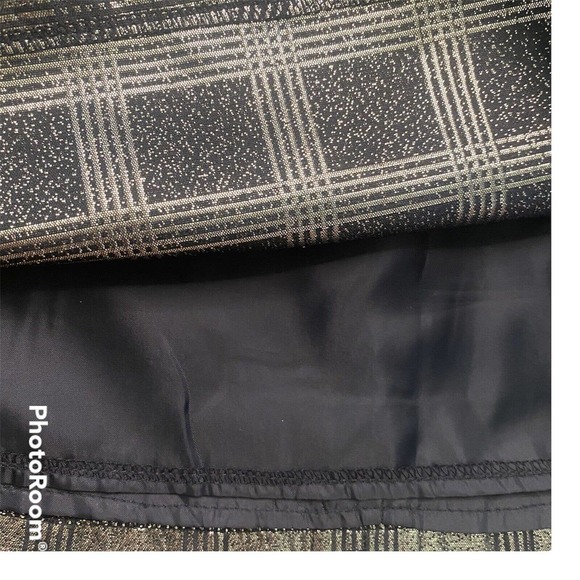 UO Blk/gold Metallic Mini W/ Pockets. Size Small. - Picture 5 of 5